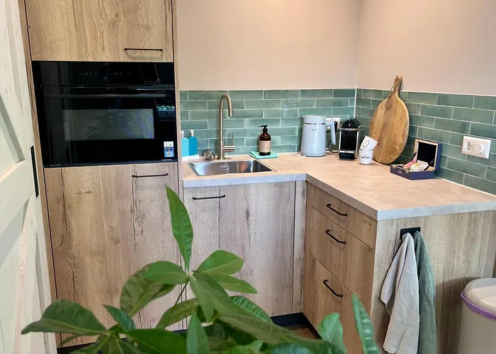 Bij Julia 3* Den Burg