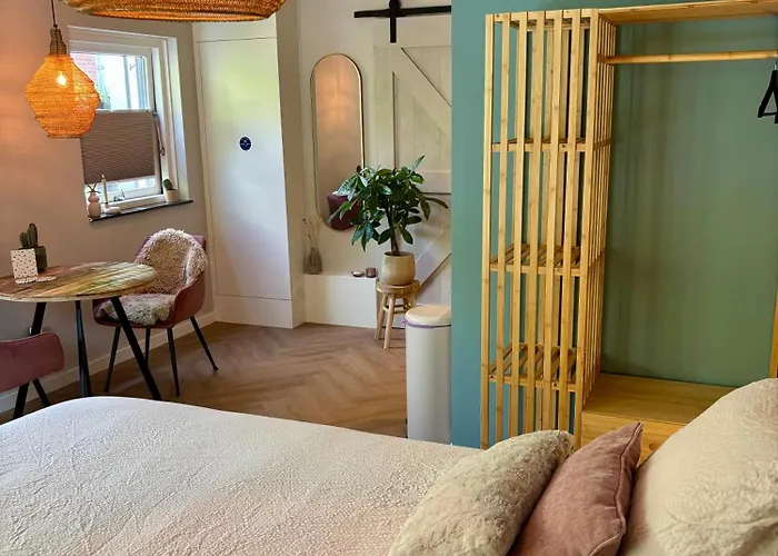 Bed & Breakfast Bij Julia Den Burg